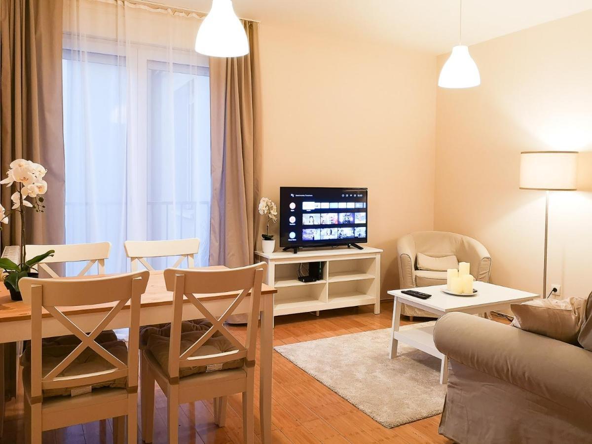 Filinhome Papa Suite 3 Novi Sad Exterior foto